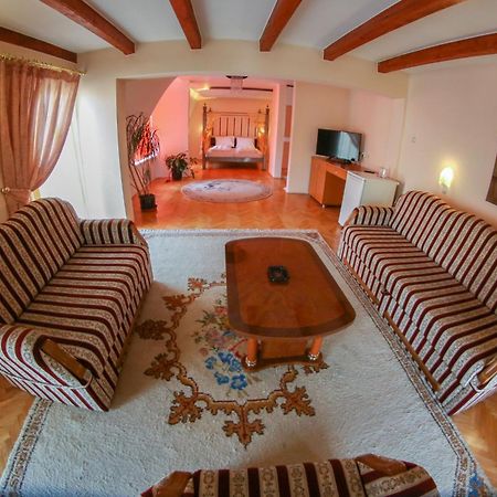 Hotel Fontana Zenica Zimmer foto