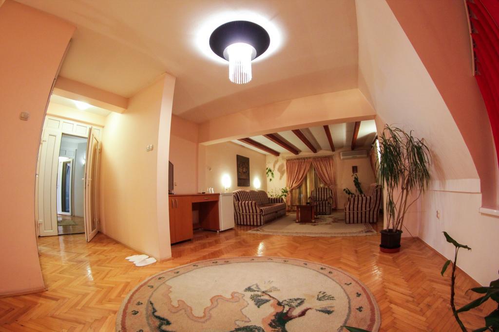 Hotel Fontana Zenica Zimmer foto