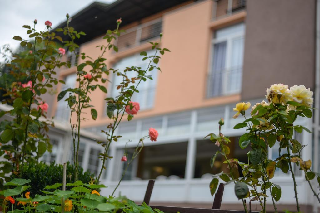 Hotel Fontana Zenica Exterior foto